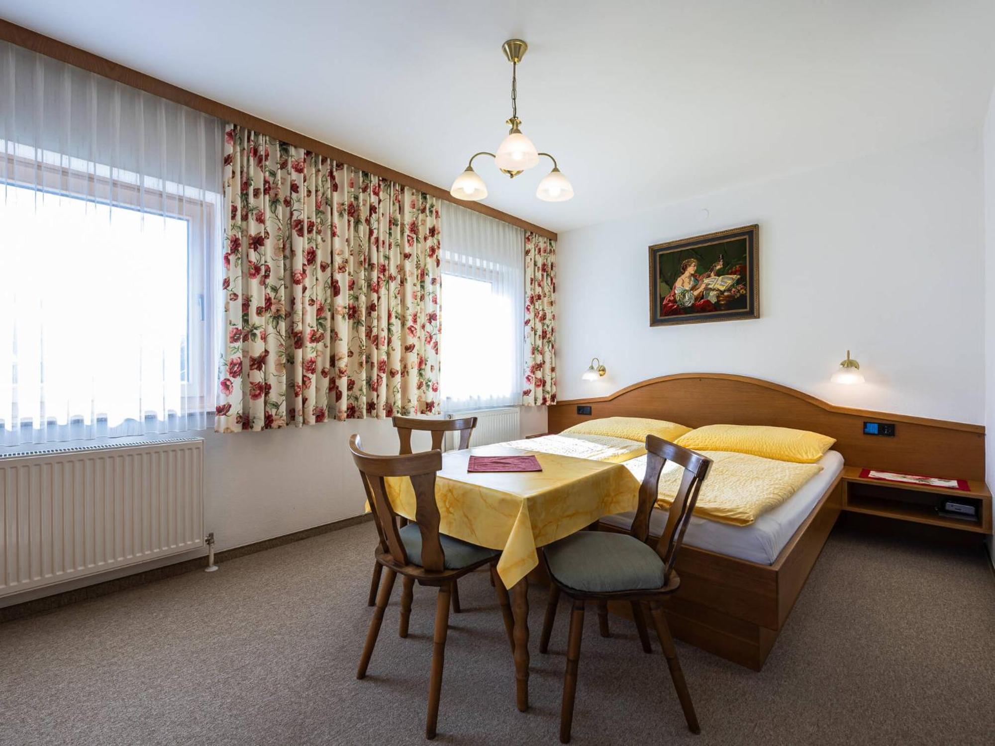 Gaestehaus Bleiweis-zehentner Bed & Breakfast